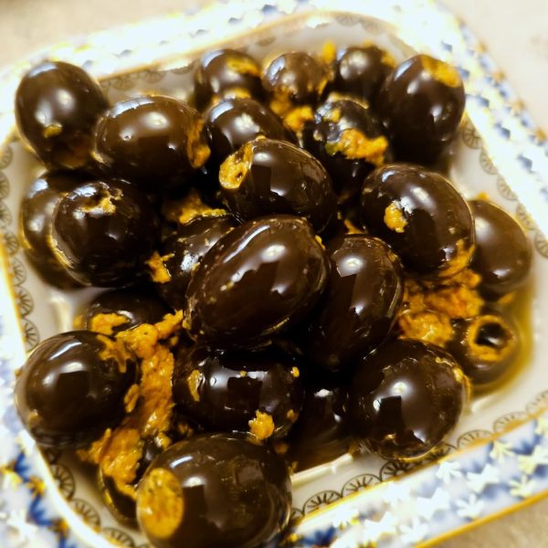 Melnās olīvas bez kauliņa artišoku mērcē Paesana, 1kg