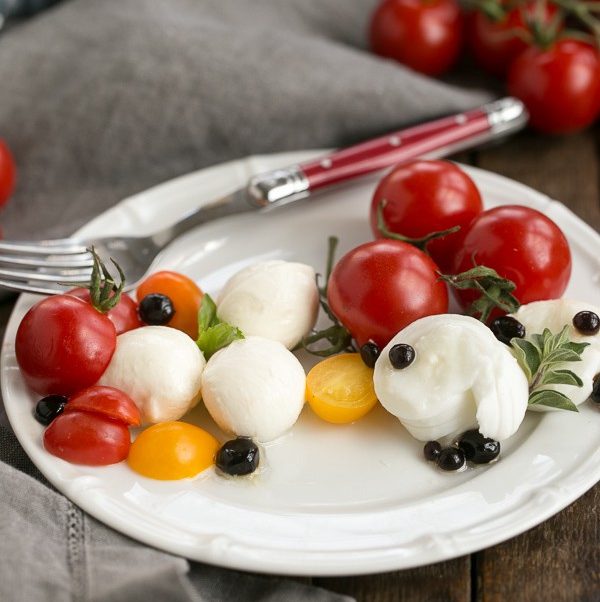 Burrata-Caprese-Salad-with-Balsamic-Pearls-3