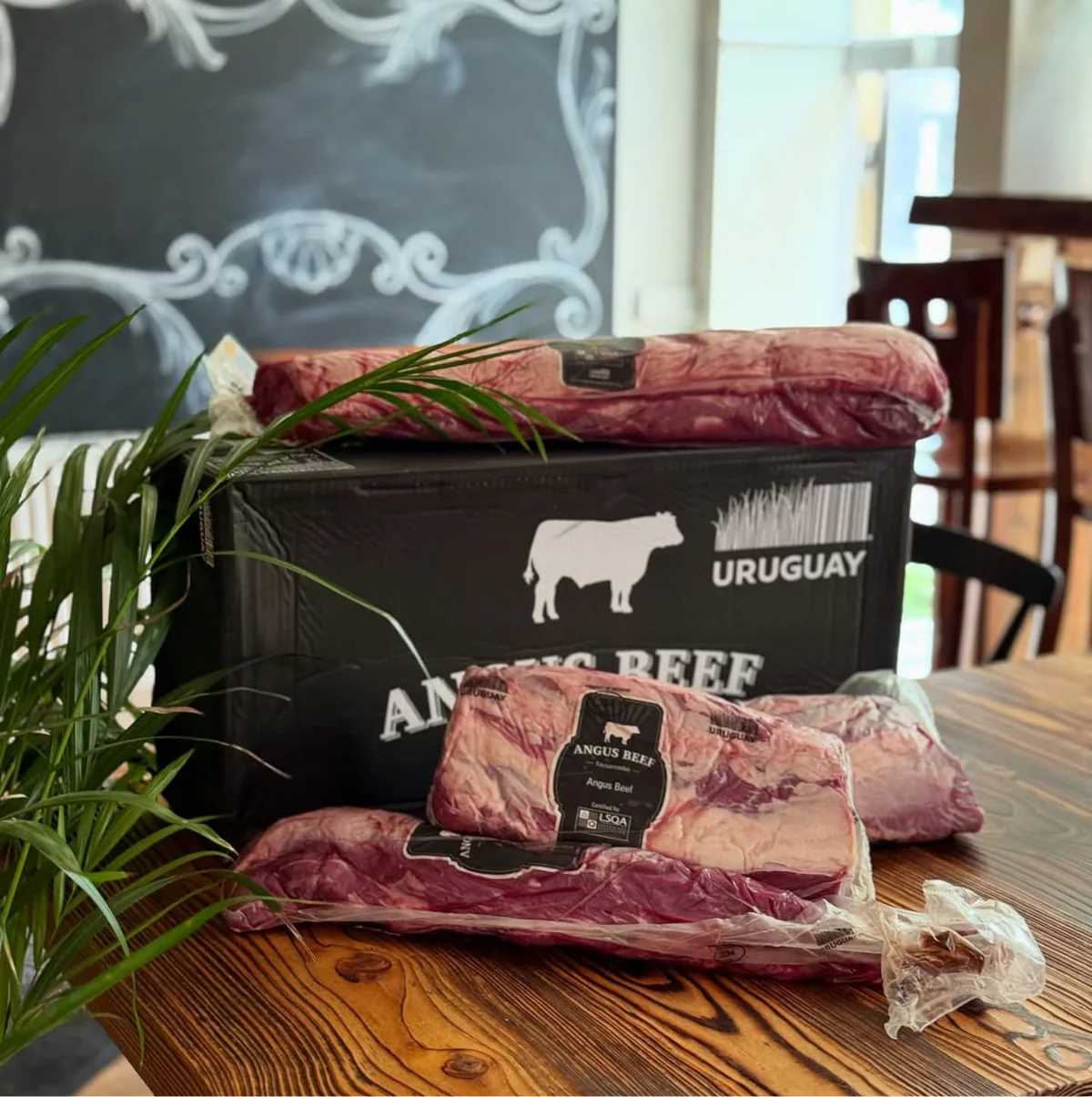 Hereford Uruguay Striploin New York steiks-C6DD0064D58F