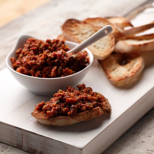 Sundried-Tomato-and-Toasted-Pistachio-Pesto