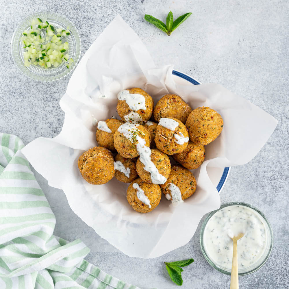 veggie garlic 20230626092907-falafel-with-mint-and-yogurt-sauce-20-1