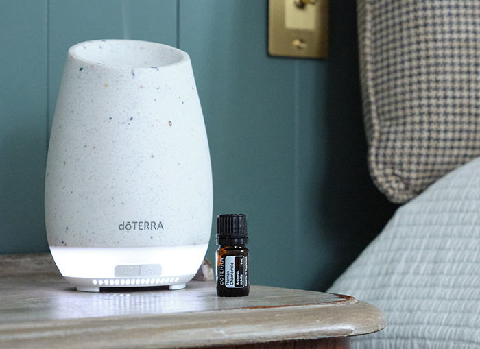 Doterra diffuser roam 700×509-roam-diffuser-uses