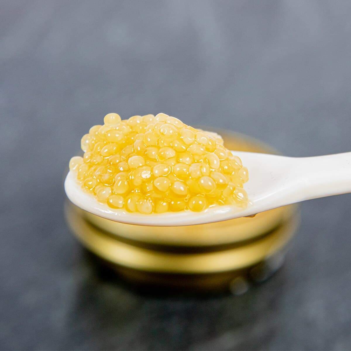 LebensmittelFood_Caviar_HandcraftedAlbinoCaviar_2_1