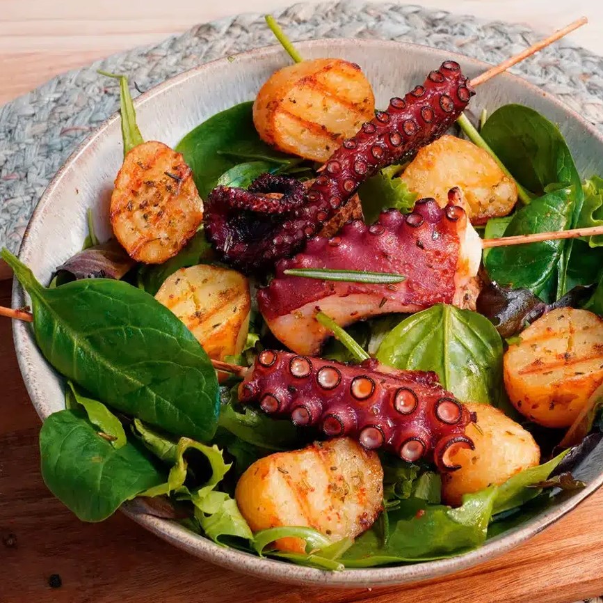 Nucha octopus _BROCHETA-DE-PULPO-CON-PATATA-HERO