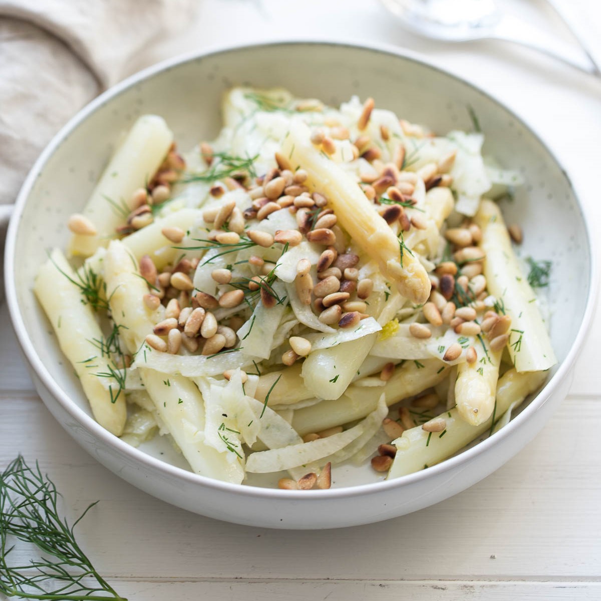 asparagus white Spargel-Salat-Fenchel-Rezept-2019-1