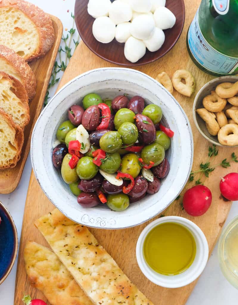 ristoris olivas lielas mix Italian-spicy-olives