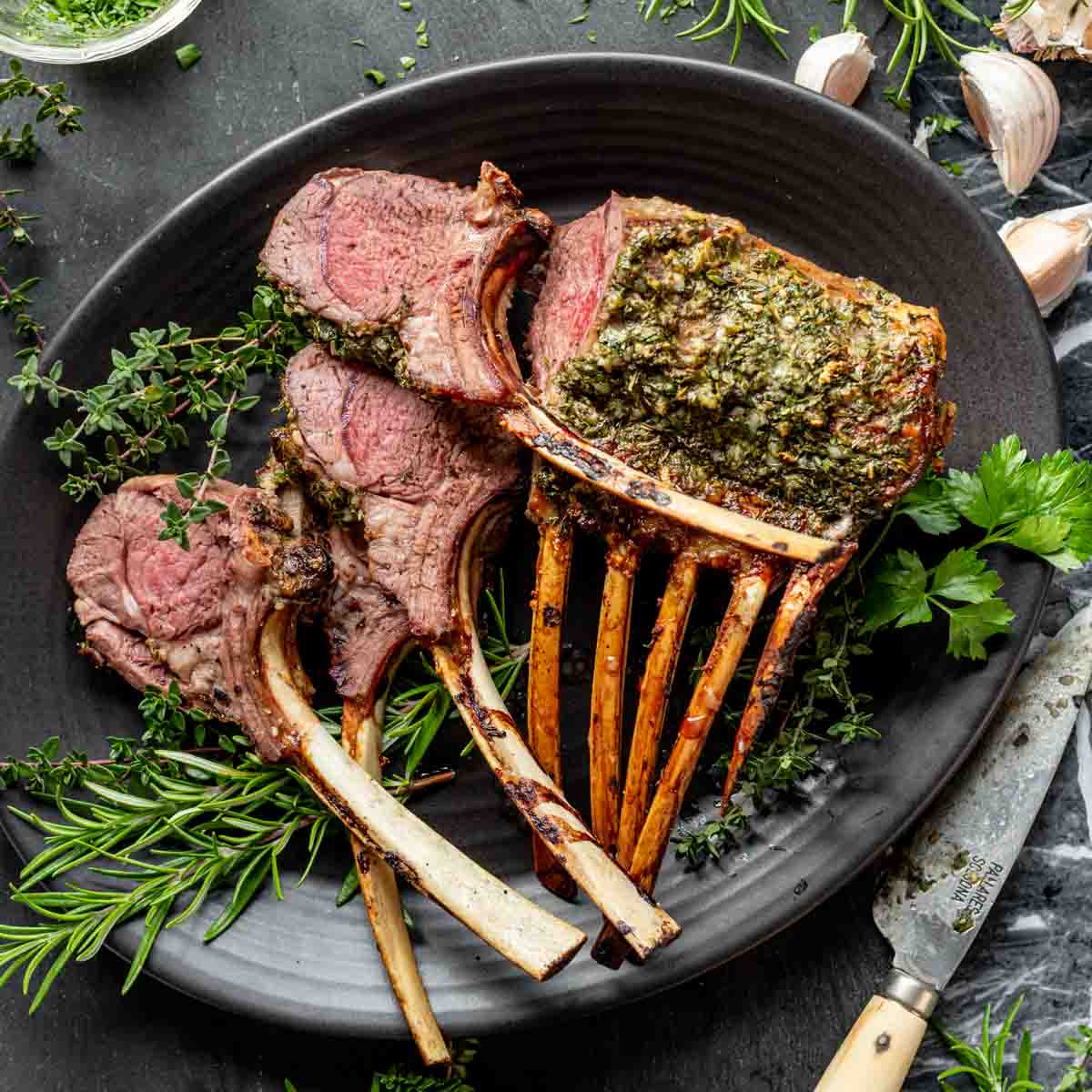 Jera grozs GarlicHerbRackofLamb-38